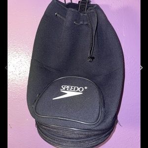 Speedo Beach Swim Hiking Bag w/ Dry/Wet compartments
